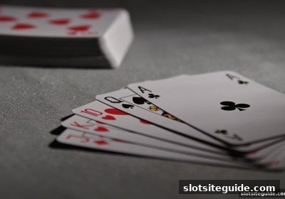 德州扑克高回报牌型深度解析：slots平台玩家如何利用概率提升胜率？