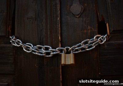 远离无牌照陷阱：slots平台玩家必读的风险识别与合规选择指南